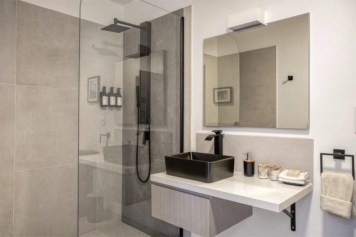 A louer villa 4 chambres Terres Basses Saint Martin_ Salle d'eau - 27